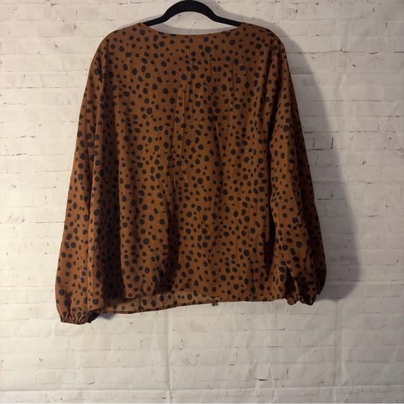 Shein Curve Long Sleeve Blouse - Picture 4 of 5